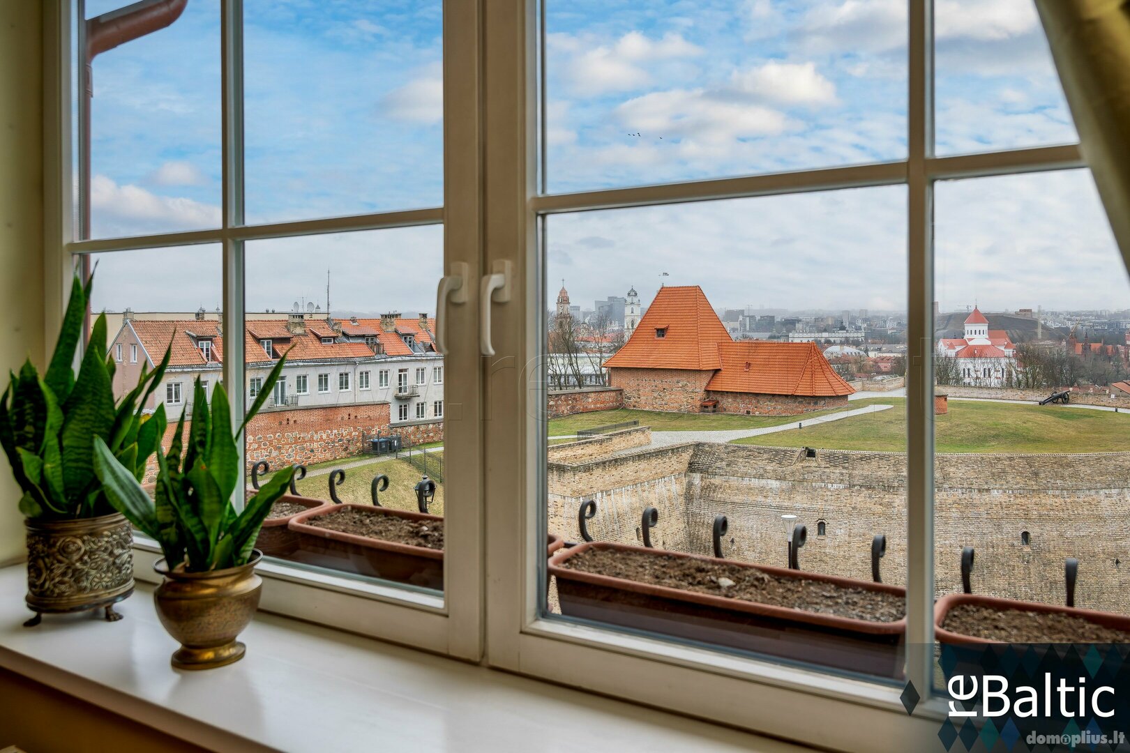 Parduodamas 5 kambarių butas Vilniuje, Senamiestyje, Subačiaus g.