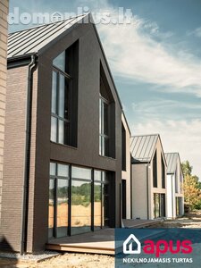 Продается 4 комнатная квартира Vilniuje, Pavilnyje, Žemoji g.