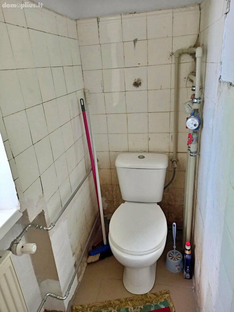 Parduodamas 2 kambarių butas Šakių rajono sav., Šakiuose, Bažnyčios g.