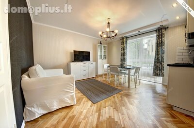Parduodamas 5 kambarių butas Vilniuje, Antakalnyje, B. Sruogos g.