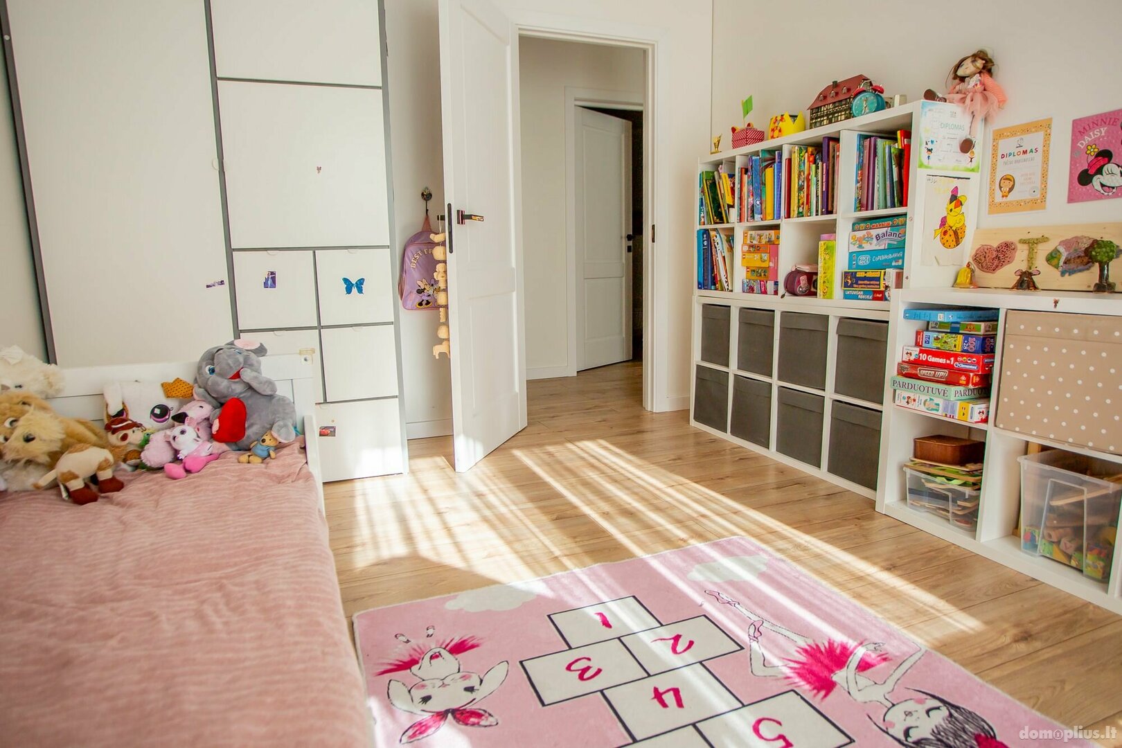 Продается 3 комнатная квартира Vilniuje, Santariškėse, Daujoto g.