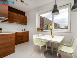 Продается 2 комнатная квартира Vilniuje, Bajoruose, Bajorų kel.