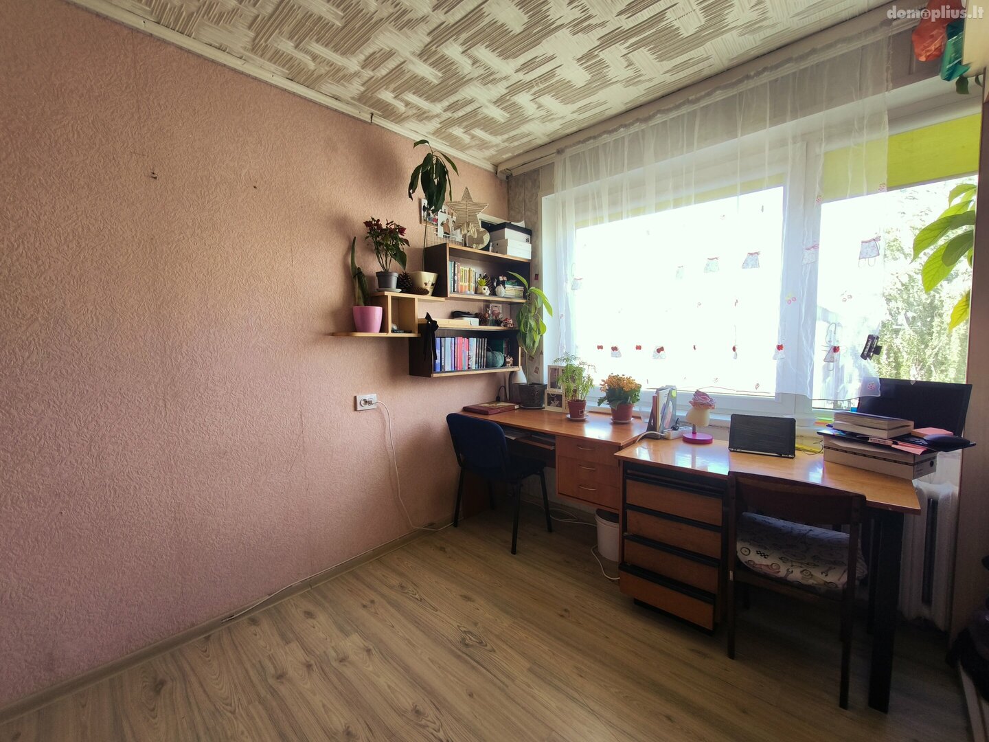 Parduodamas 3 kambarių butas Utenos rajono sav., Utenoje, Vaižganto g.