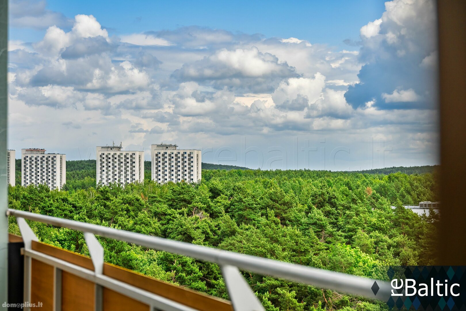 Parduodamas 3 kambarių butas Vilniuje, Antakalnyje, Žirgo g.