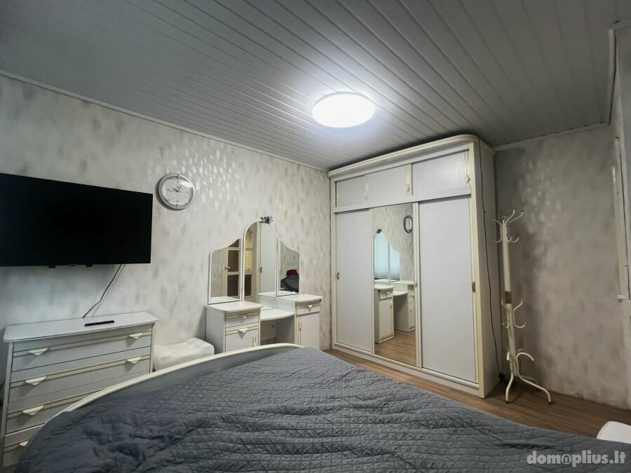 Parduodamas 4 kambarių butas Šiauliuose, Zokniuose, Radviliškio g.