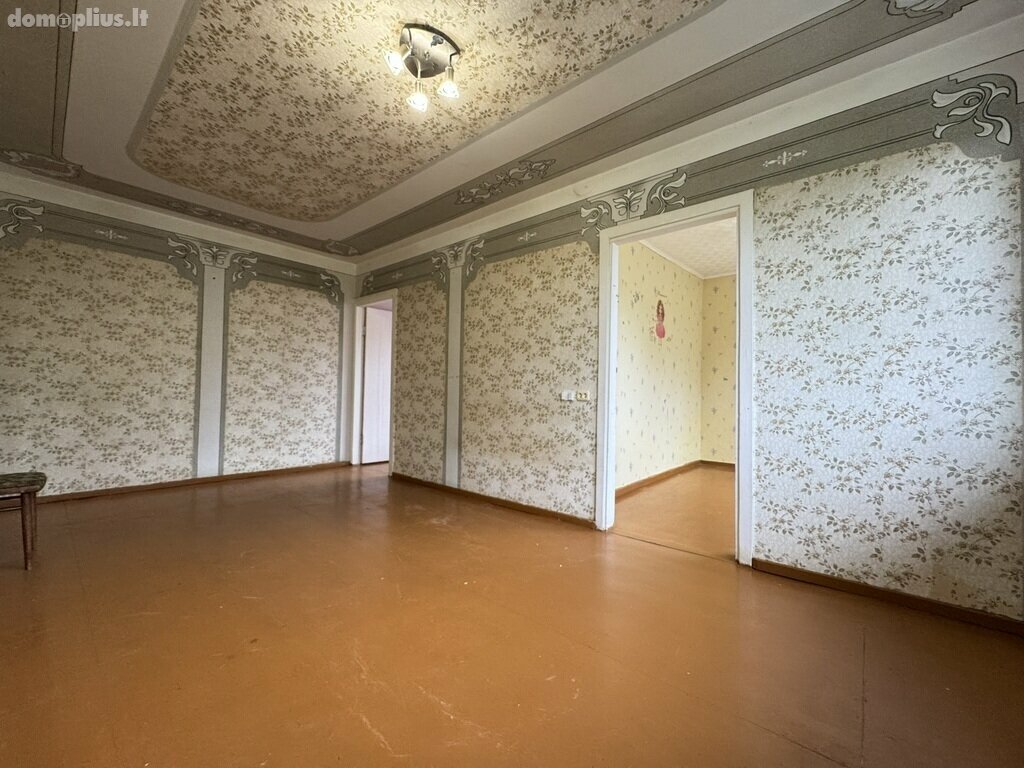 Parduodamas 4 kambarių butas Šiauliuose, Lieporiuose, Lieporių g.