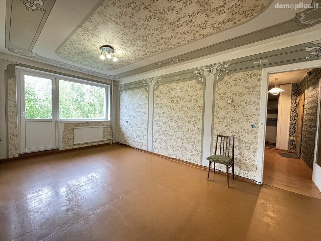 Parduodamas 4 kambarių butas Šiauliuose, Lieporiuose, Lieporių g.