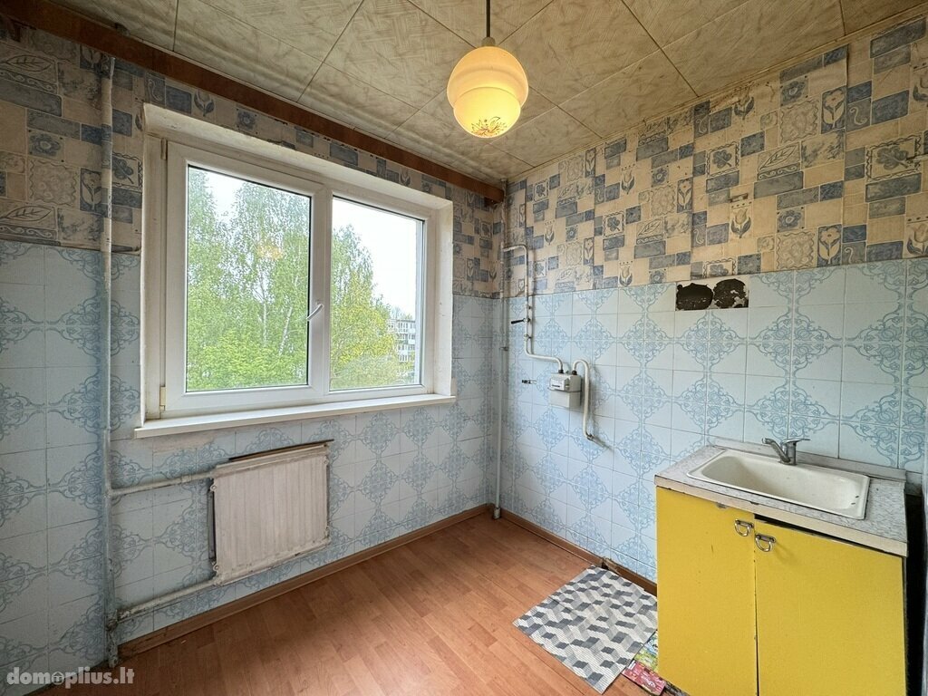 Parduodamas 4 kambarių butas Šiauliuose, Lieporiuose, Lieporių g.