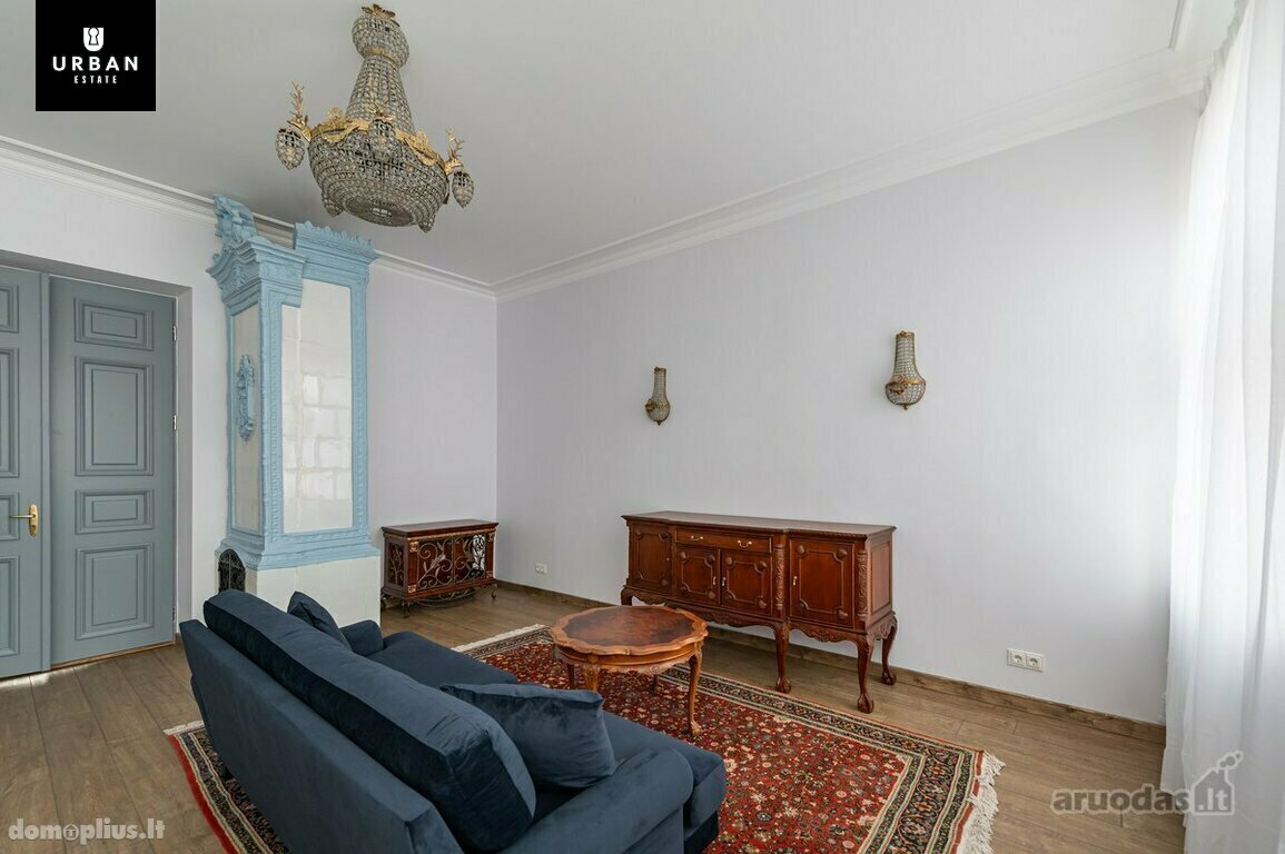 3 rooms apartment for sell Kaune, Senamiestyje, D. Poškos g.