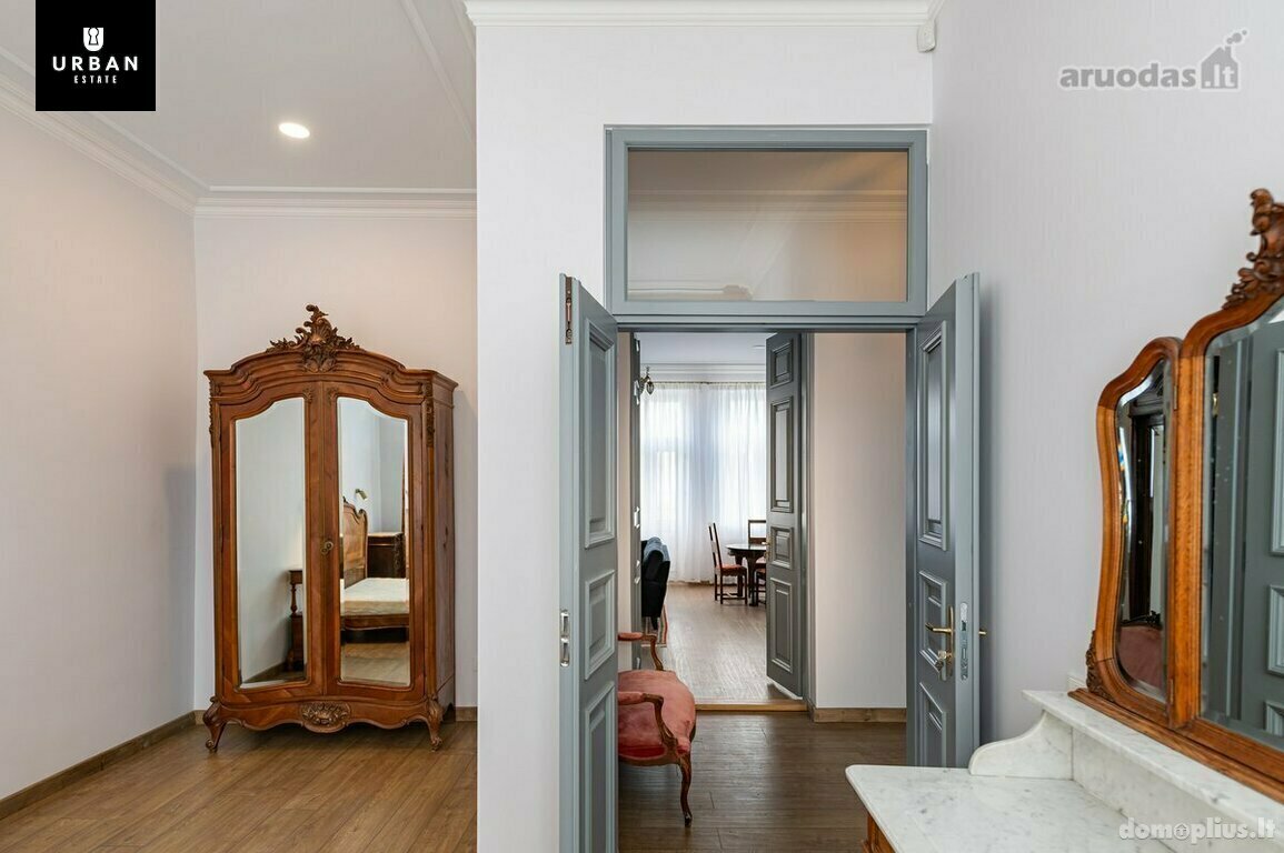 3 rooms apartment for sell Kaune, Senamiestyje, D. Poškos g.