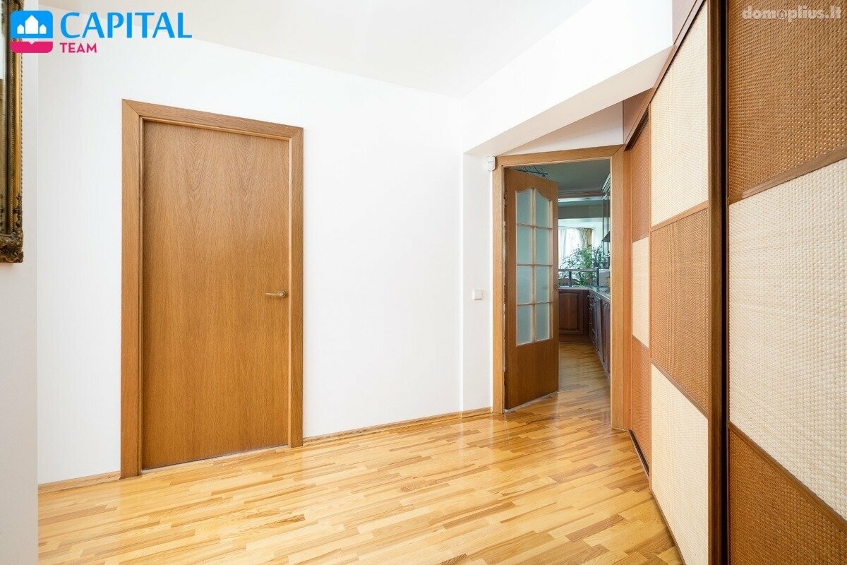 3 kambarių buto nuoma Vilniuje, Lazdynuose, Architektų g.