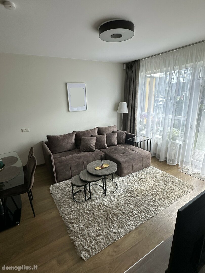 Продается 2 комнатная квартира Vilniuje, Pilaitėje, Priegliaus g.