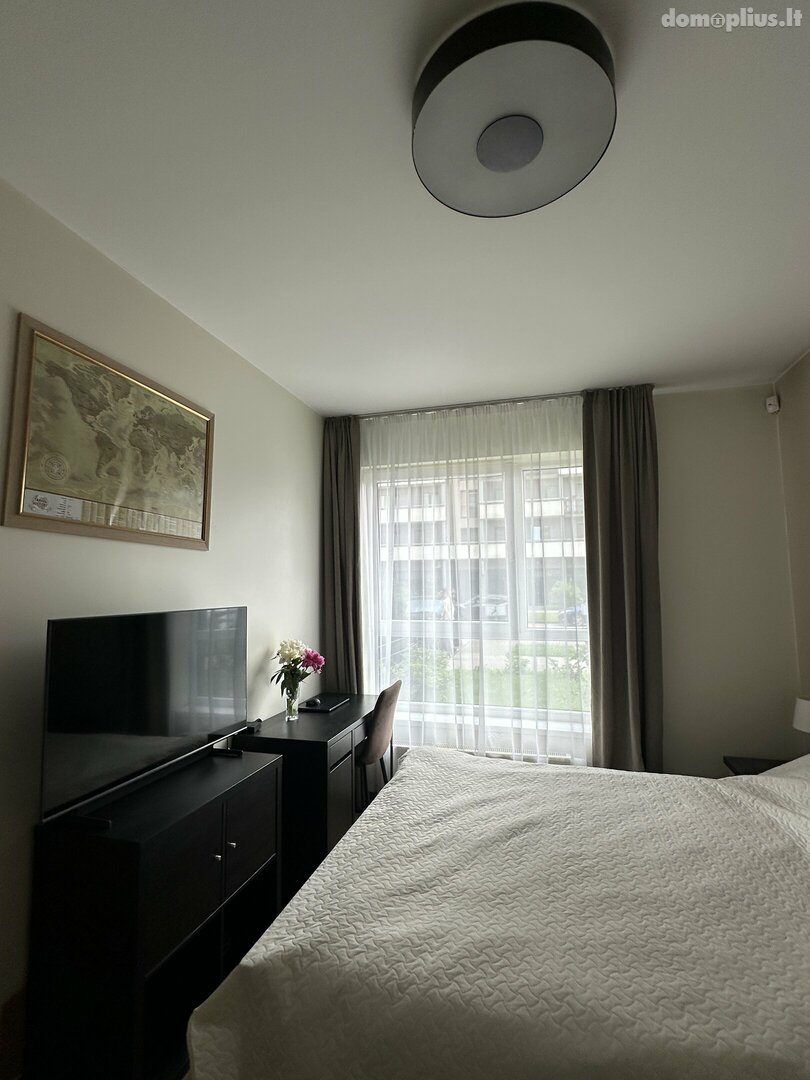 Продается 2 комнатная квартира Vilniuje, Pilaitėje, Priegliaus g.