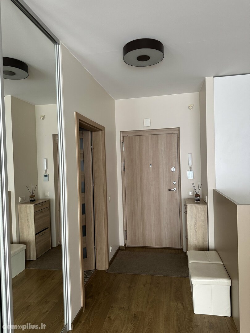 Продается 2 комнатная квартира Vilniuje, Pilaitėje, Priegliaus g.