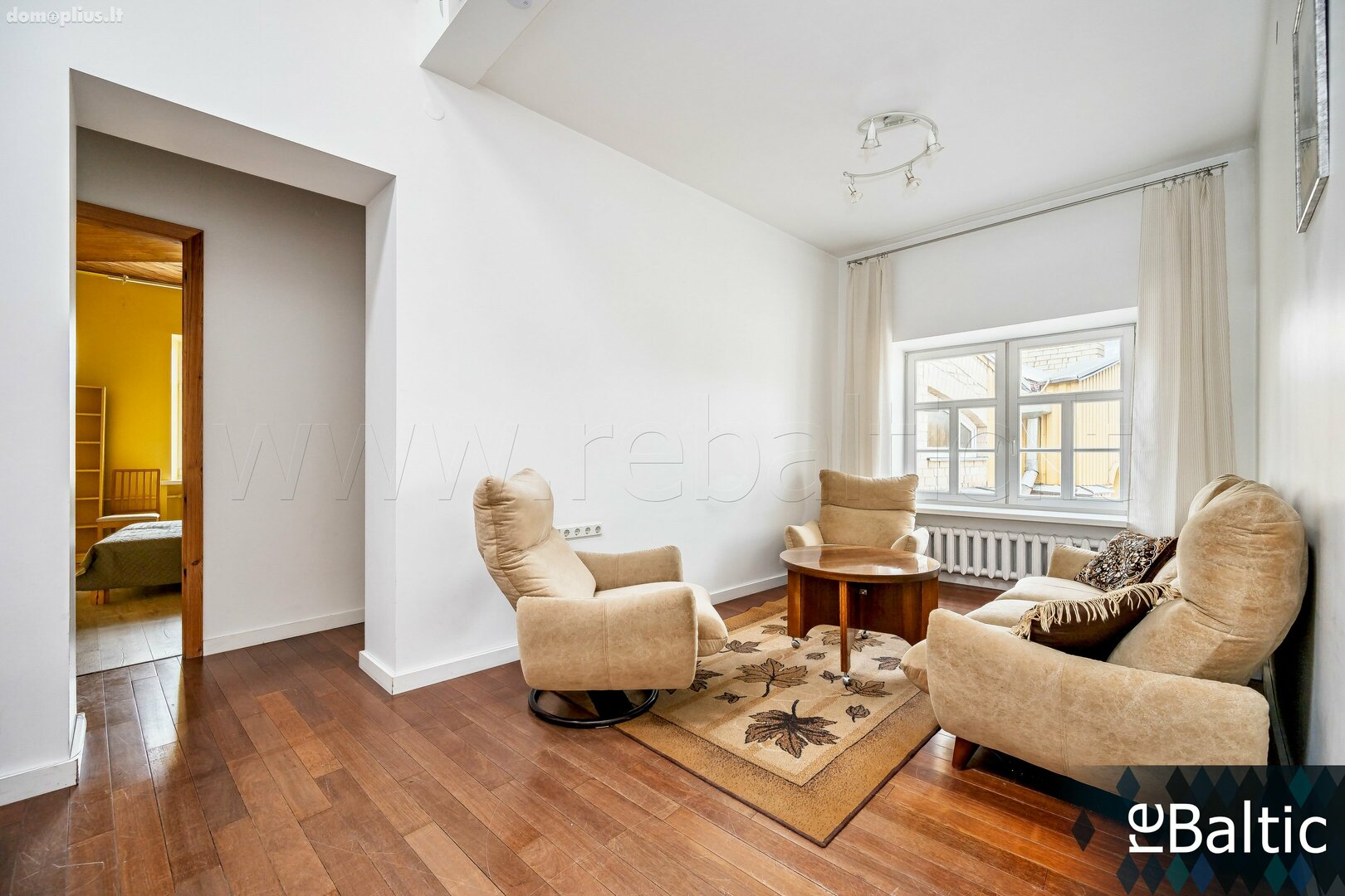 3 rooms apartment for rent Vilniuje, Senamiestyje, L. Stuokos-Gucevičiaus g.