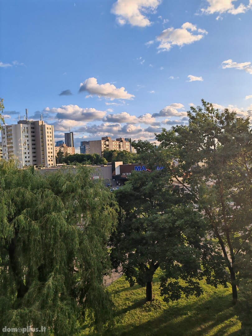 Сдаю 2 комнатную квартиру Vilniuje, Žirmūnuose, Tuskulėnų g.