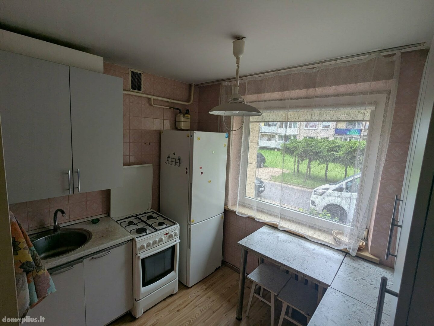 Сдаю 4 комнатную квартиру Vilniuje, Lazdynuose, Šiltnamių g.