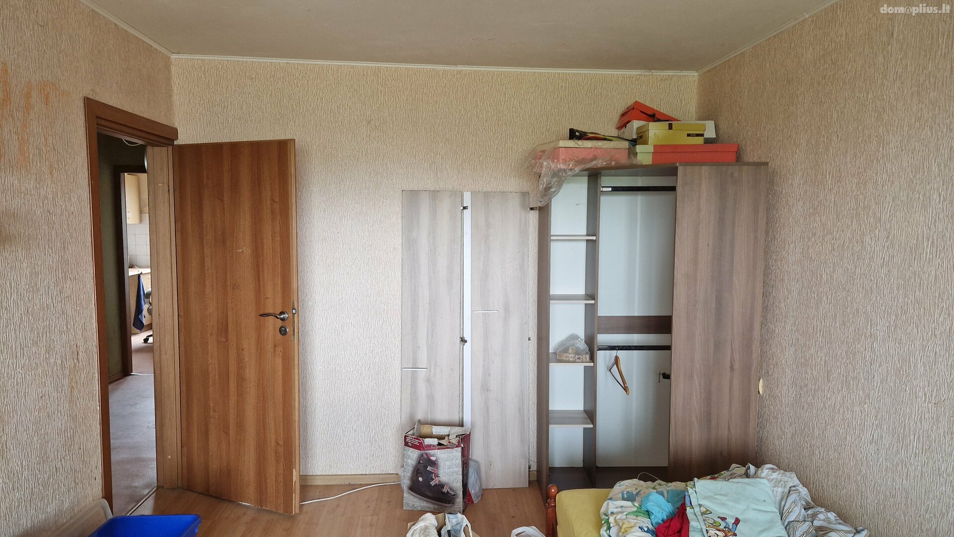 Parduodamas 3 kambarių butas Šiauliuose, Dainiuose, Gegužių g.