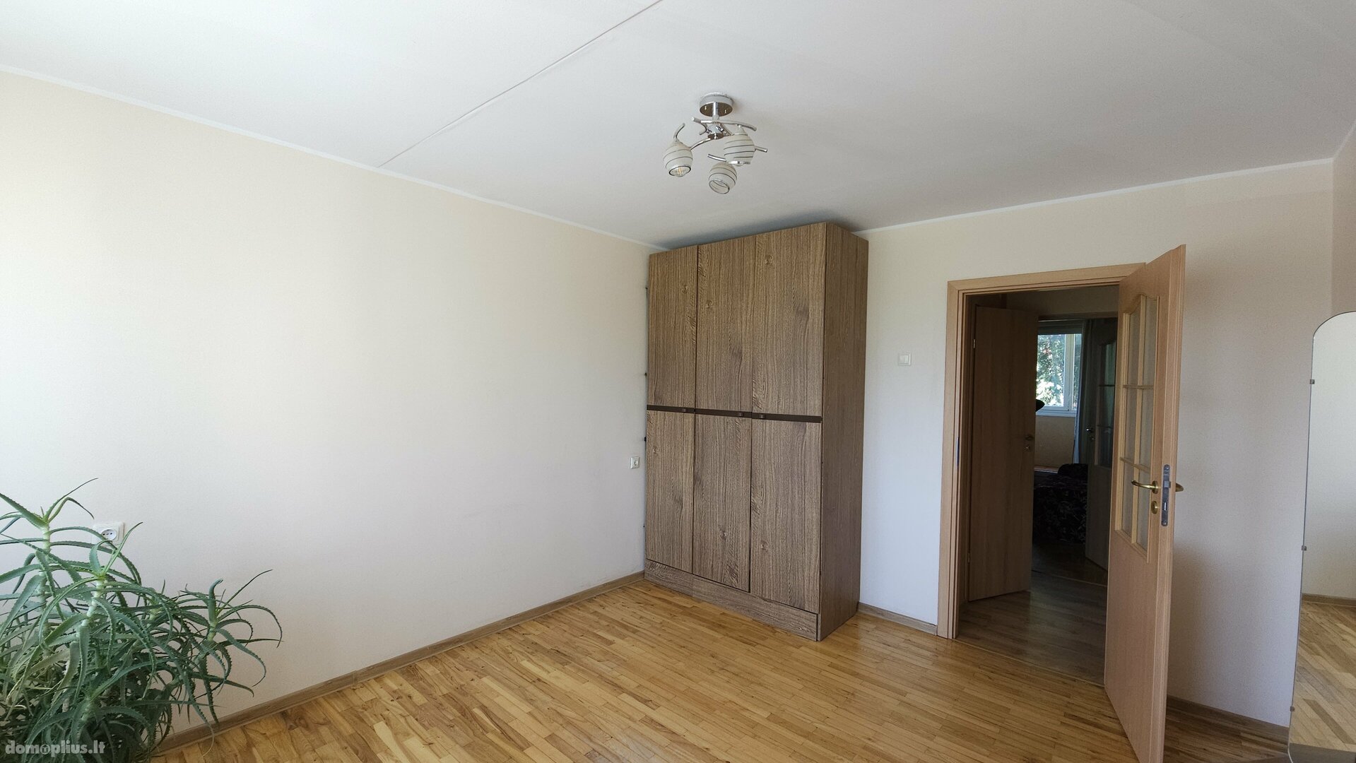 Parduodamas 2 kambarių butas Kelmės rajono sav., Kelmėje, B. Laucevičiaus g.