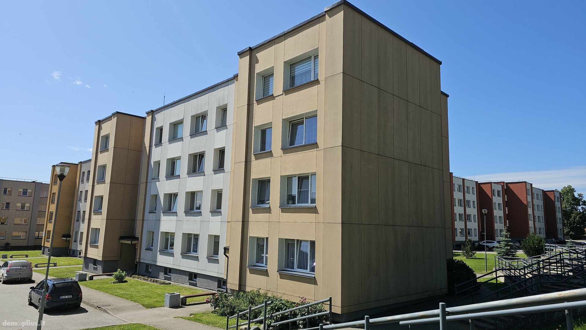 Parduodamas 2 kambarių butas Kelmės rajono sav., Kelmėje, B. Laucevičiaus g.