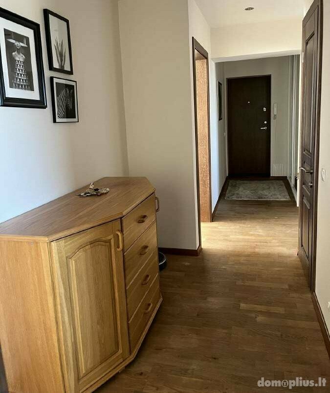 Parduodamas 3 kambarių butas Klaipėdoje, Miško, Liepojos g.