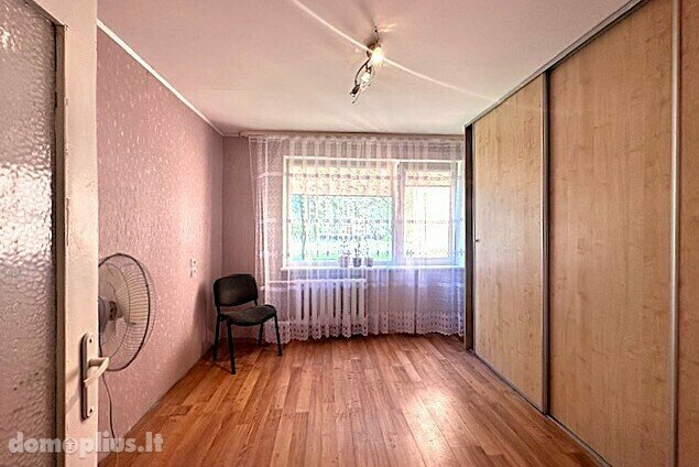 Parduodamas 2 kambarių butas Panevėžyje, Žemaičiuose, Žemaičių g.