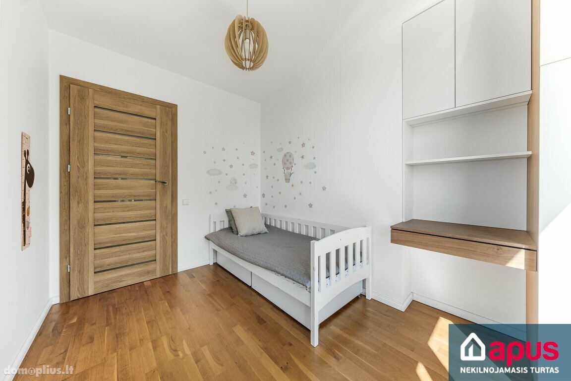 Parduodamas 3 kambarių butas Vilniuje, Pašilaičiuose, Pavilnionių g.