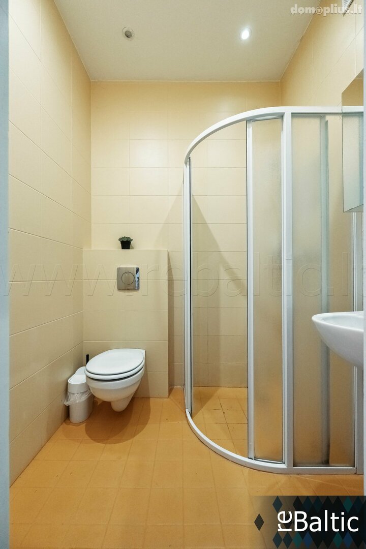 3 kambarių buto nuoma Vilniuje, Senamiestyje, Karmelitų g.