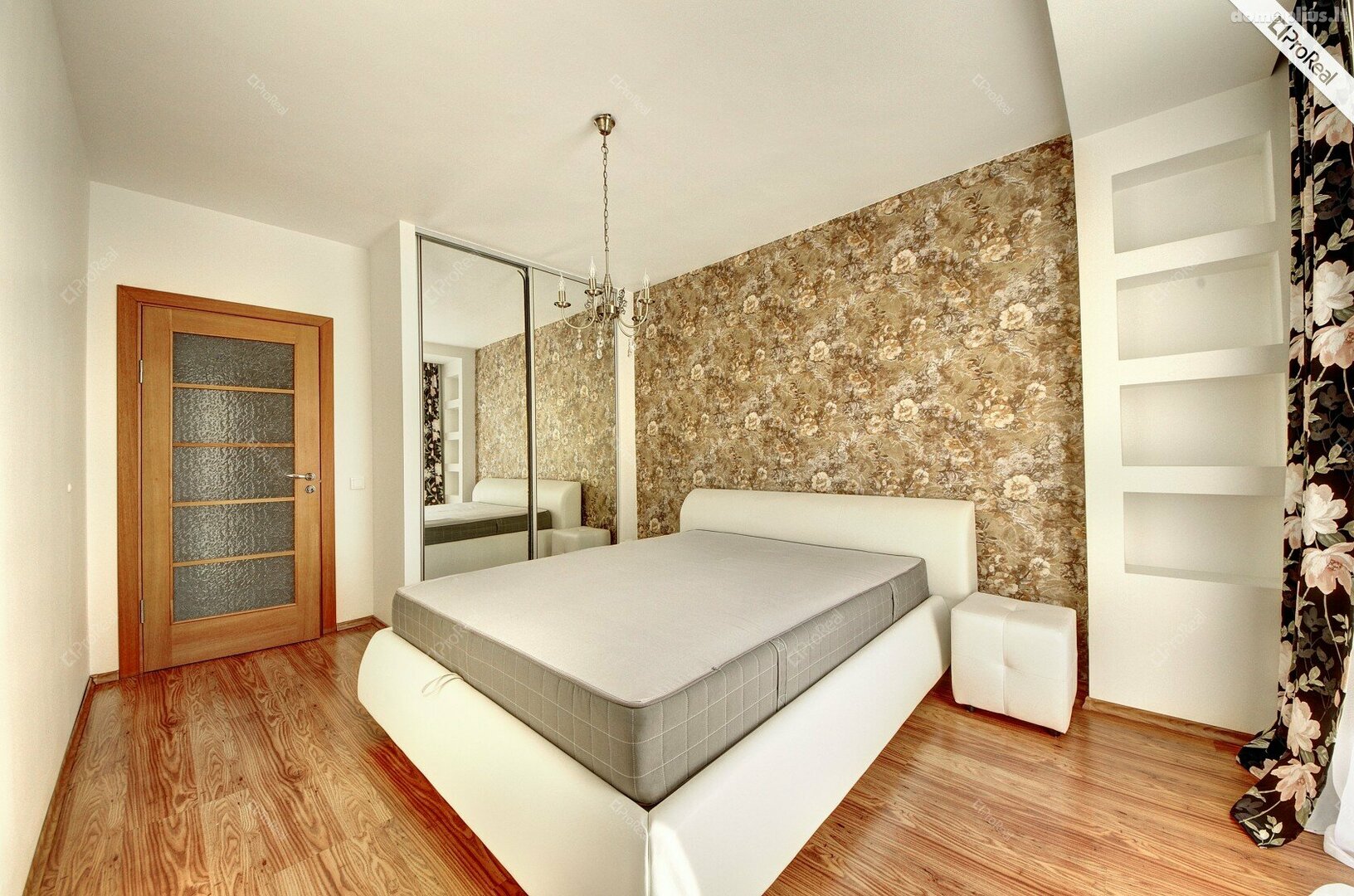 3 rooms apartment for rent Vilniuje, Pašilaičiuose, Ukmergės g.