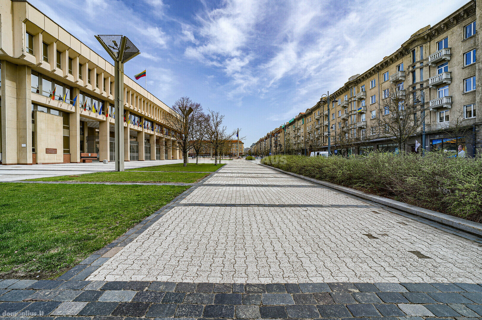 Parduodamas 3 kambarių butas Vilniuje, Senamiestyje, Gedimino pr.