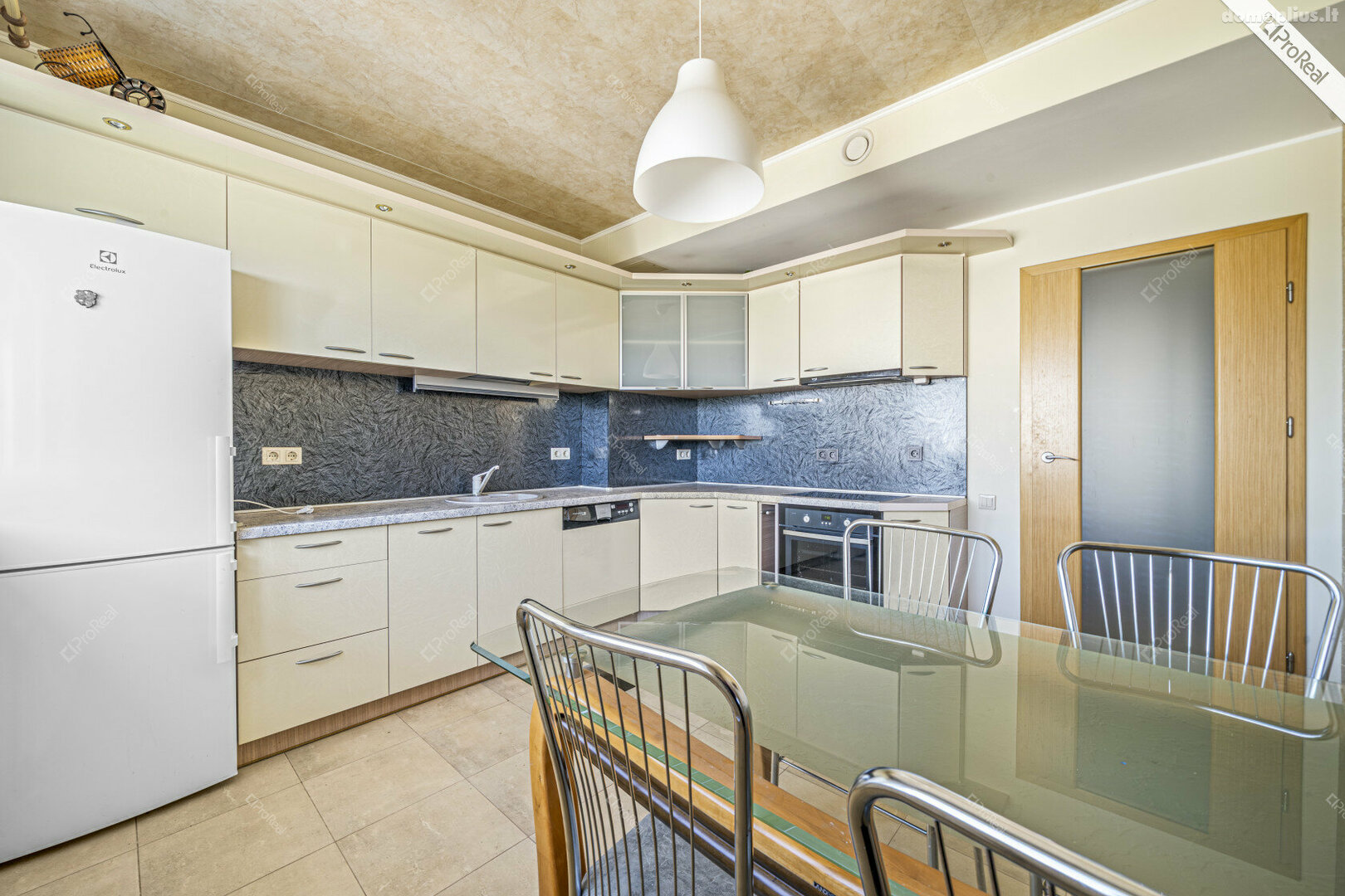 4 rooms apartment for sell Vilniuje, Visoriuose, Jono Kairiūkščio g.