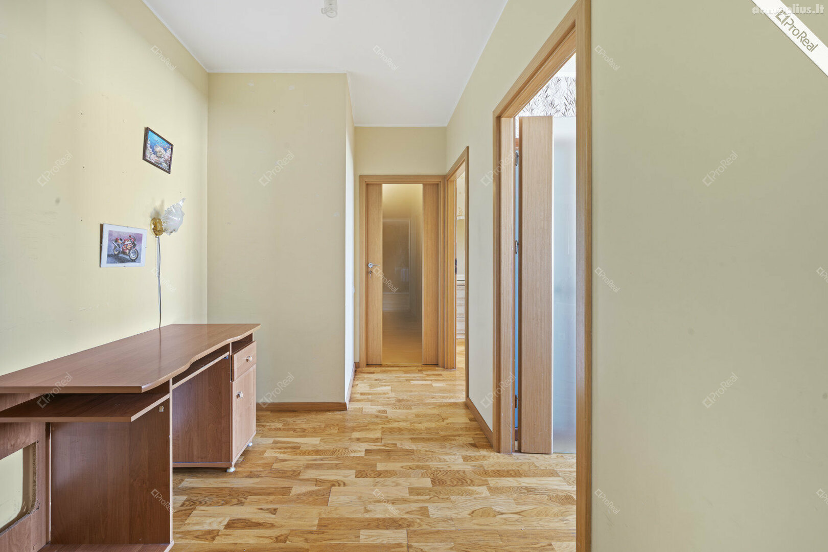 4 rooms apartment for sell Vilniuje, Visoriuose, Jono Kairiūkščio g.