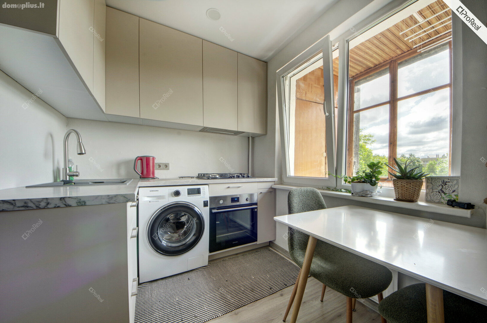 2 rooms apartment for rent Vilniuje, Naujamiestyje, Savanorių pr.