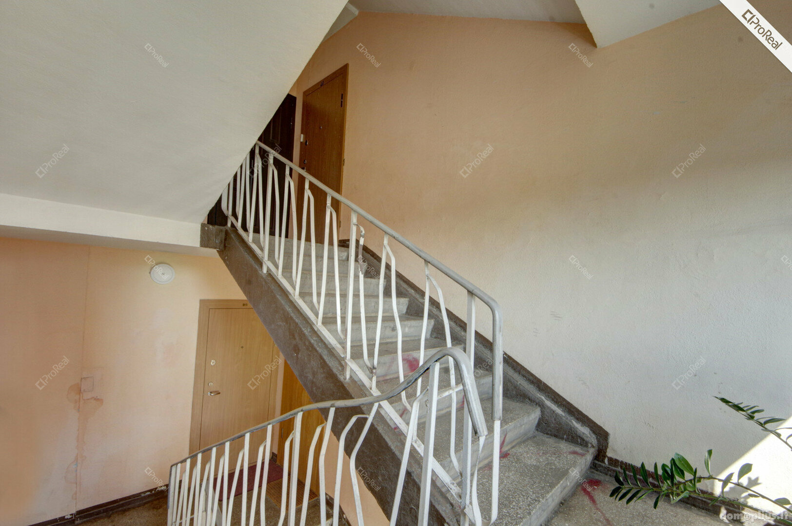 3 rooms apartment for sell Vilniuje, Šeškinėje, Gelvonų g.