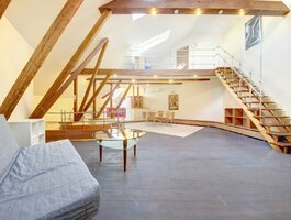 3 kambarių butas Vilniuje, Naujamiestyje, Gynėjų g.