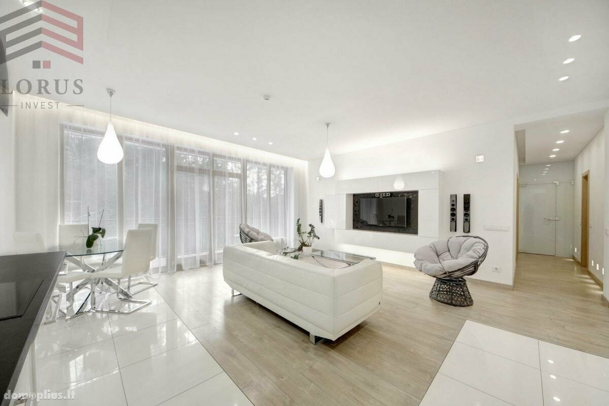 Продается 3 комнатная квартира Vilniuje, Karoliniškėse, Igno Šimulionio g.
