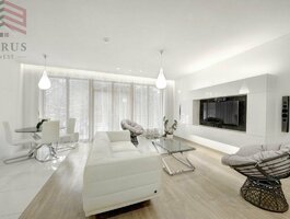 Продается 3 комнатная квартира Vilniuje, Karoliniškėse, Igno Šimulionio g.