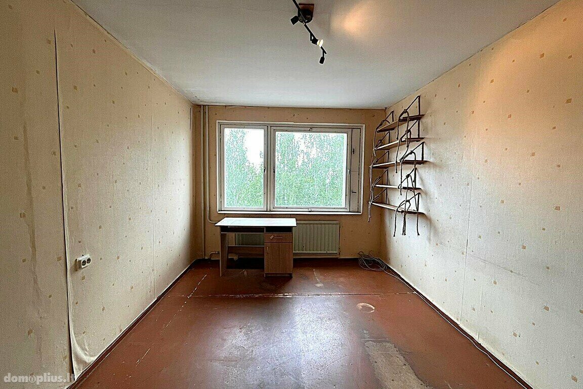 Parduodamas 2 kambarių butas Panevėžyje, Kniaudiškiuose, Molainių g.