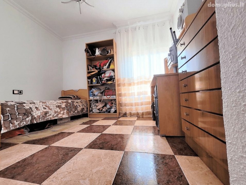 Parduodamas 4 kambarių butas Ispanijoje, Alicante