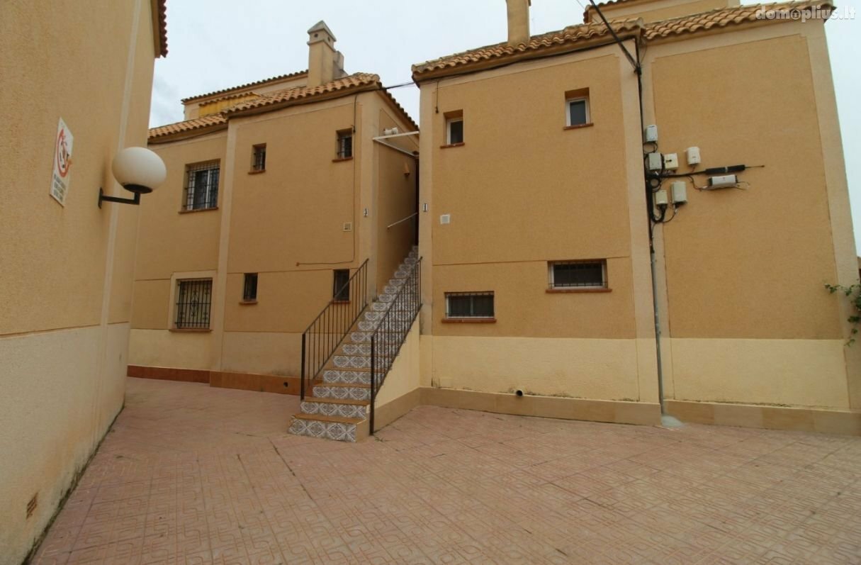 Parduodamas 4 kambarių butas Ispanijoje, Torrevieja