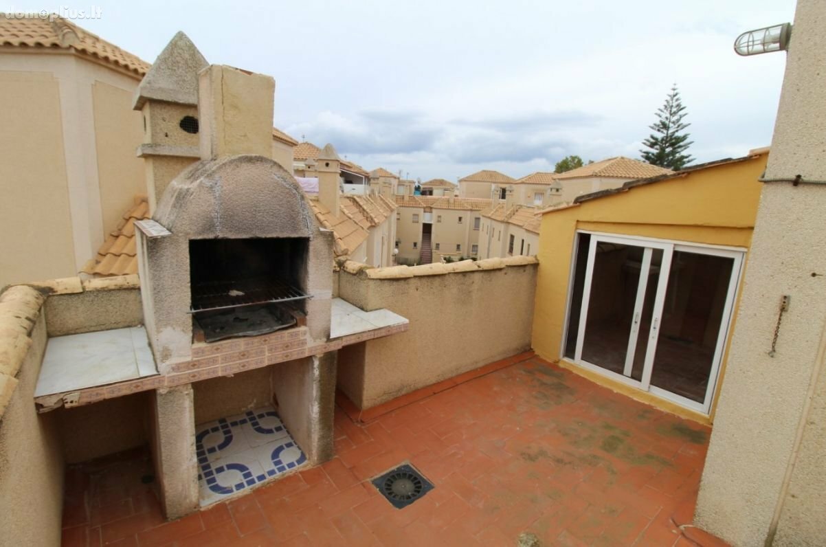 Parduodamas 4 kambarių butas Ispanijoje, Torrevieja