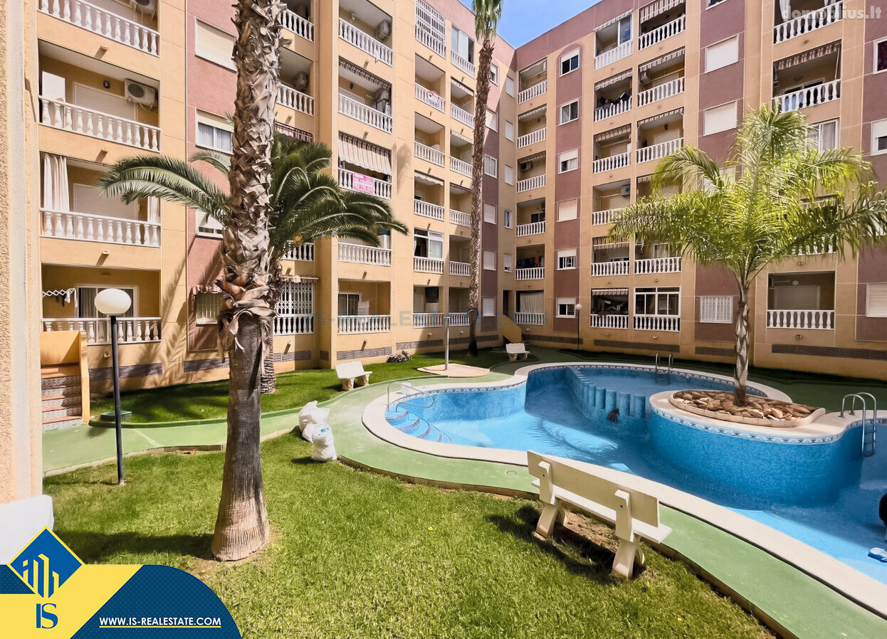Parduodamas 45 kambarių butas Ispanijoje, Torrevieja