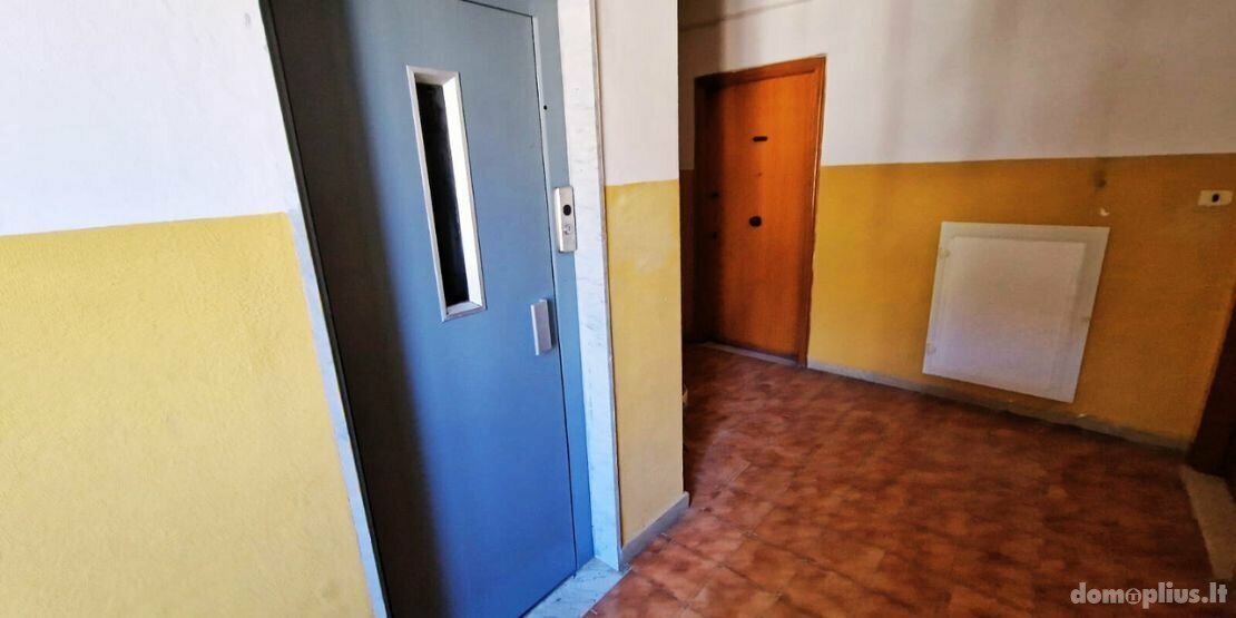 Parduodamas 3 kambarių butas Italijoje, Scalea