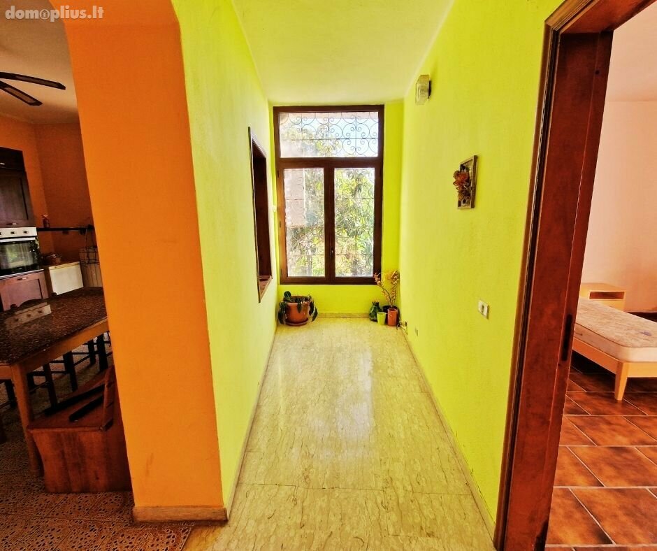 Parduodamas 5 kambarių butas Italijoje, Kita