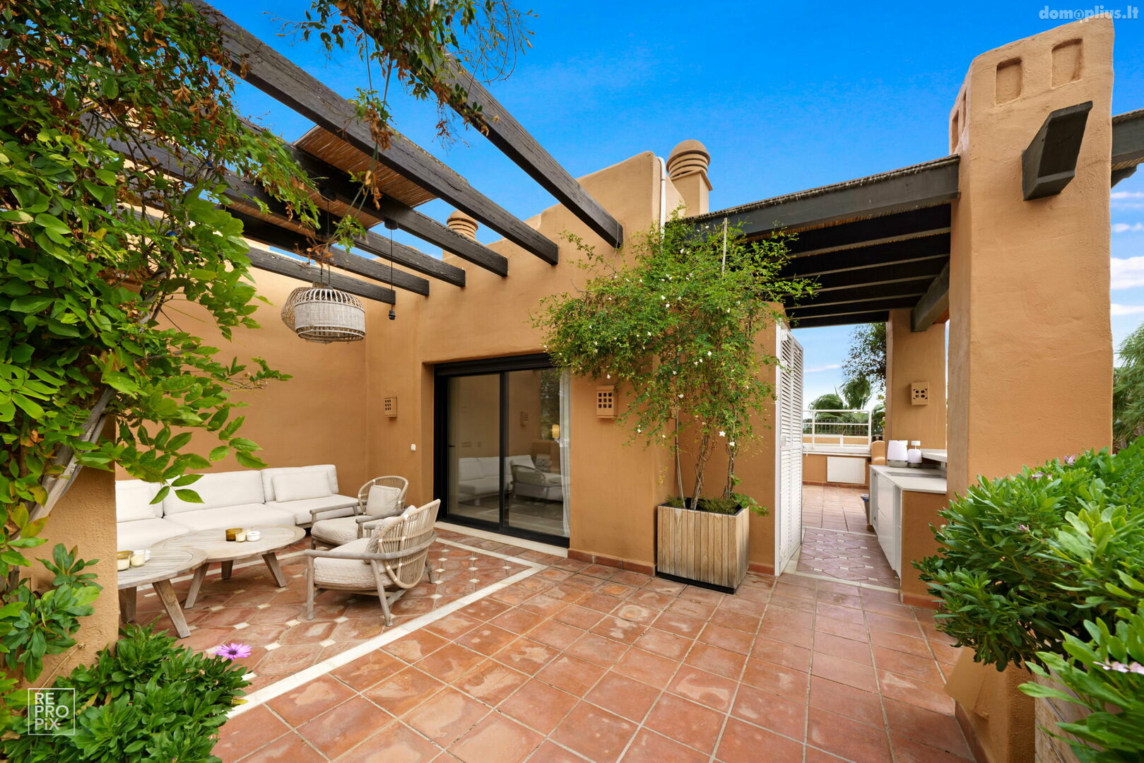 4 kambarių buto nuoma Ispanijoje, Puerto Banus