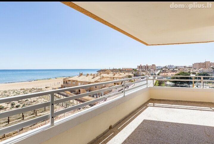 Parduodamas 4 kambarių butas Ispanijoje, La Mata