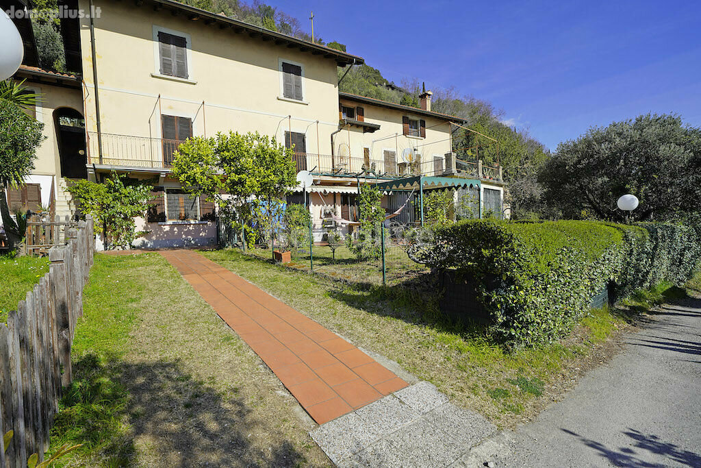 Parduodamas 3 kambarių butas Italijoje, Garda