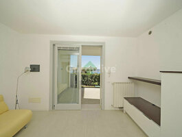 Parduodamas 2 kambarių butas Italijoje, Garda