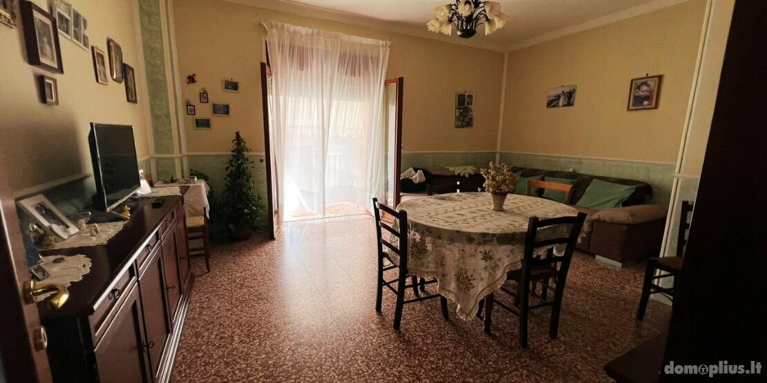 Parduodamas 4 kambarių butas Italijoje, Scalea