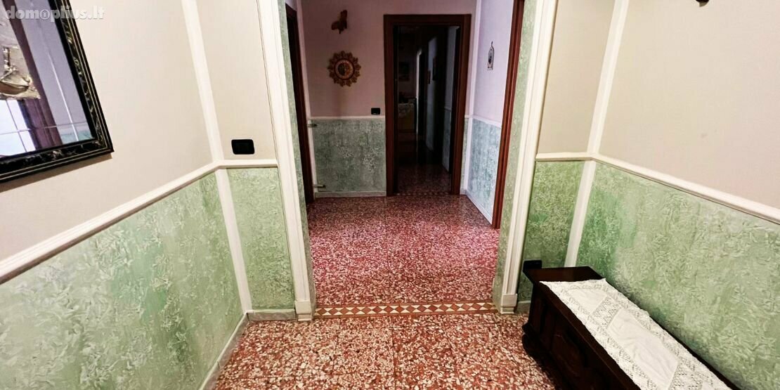 Parduodamas 4 kambarių butas Italijoje, Scalea